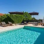 Anavi Villa