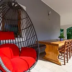 Villa Anavi *
