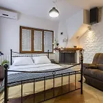 Villa Anavi *