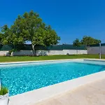 Villa Anavi *