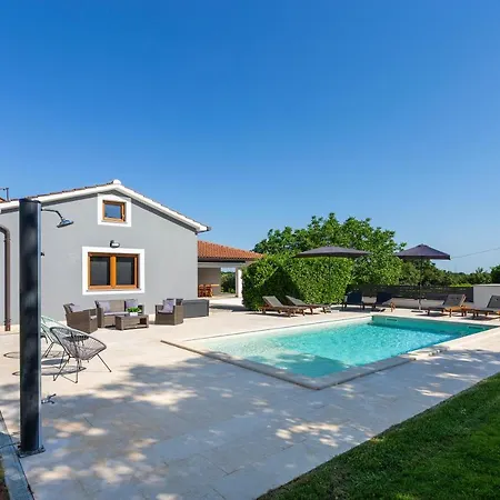 Anavi Villa Bicici