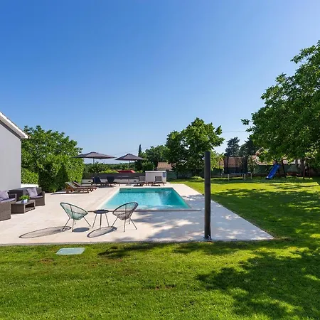 Villa Anavi